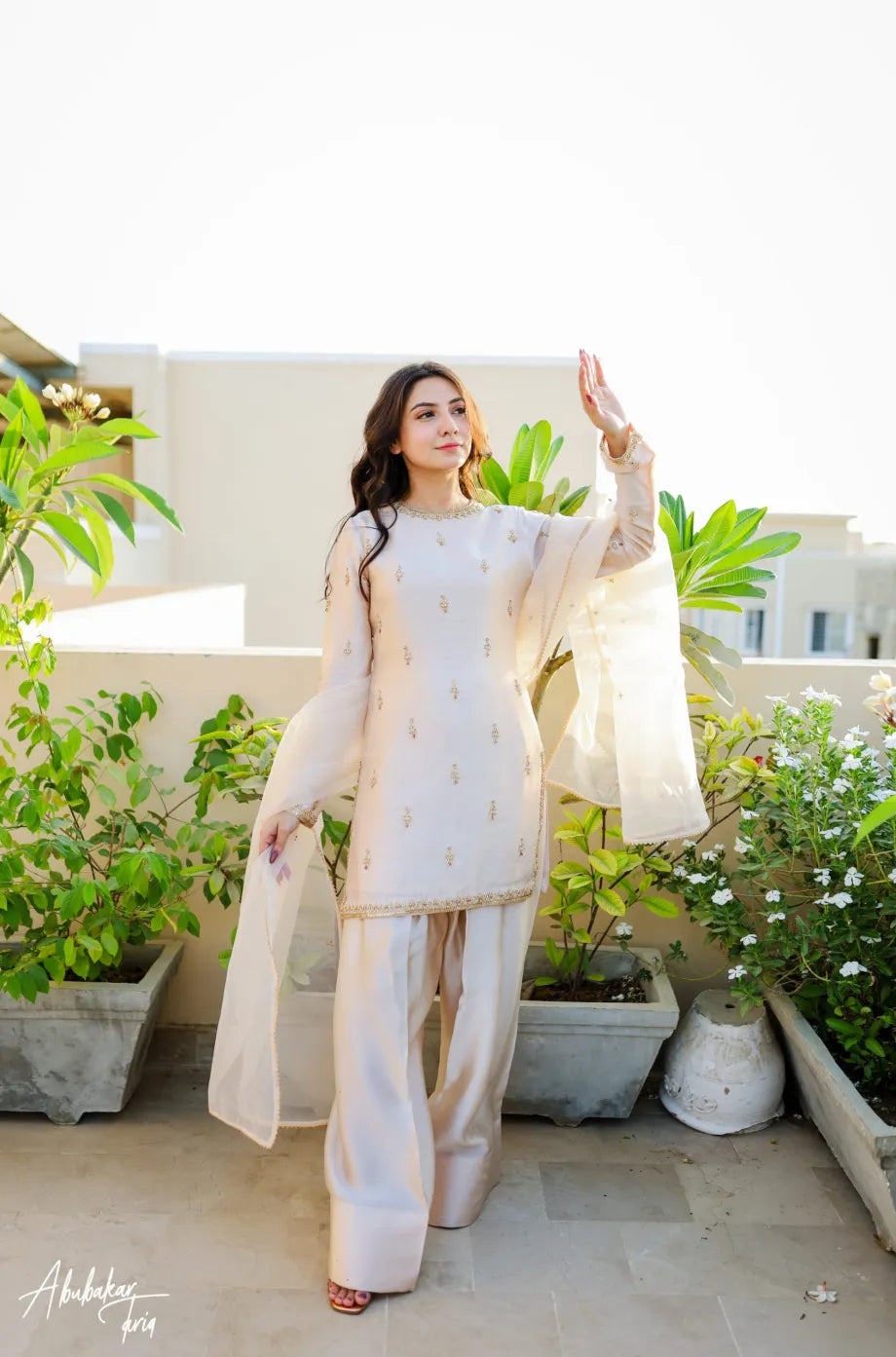 SOLID IVORY HAND EMBELLISHED KURTA WITH FARSHI SHALWAR AND DUPATTA