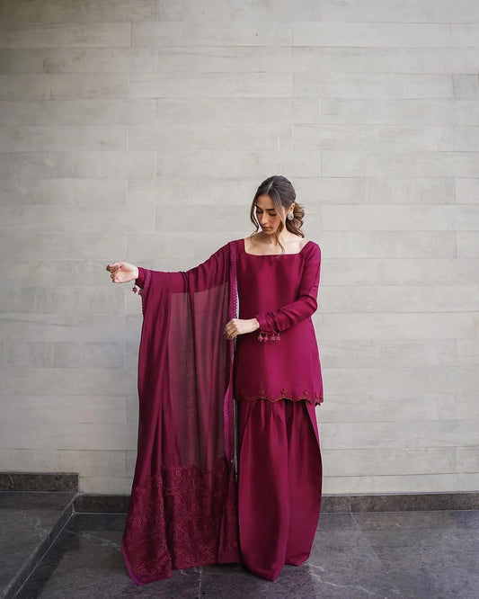 Elegant Maroon Ethnic Outfit – Trendy and Stylish