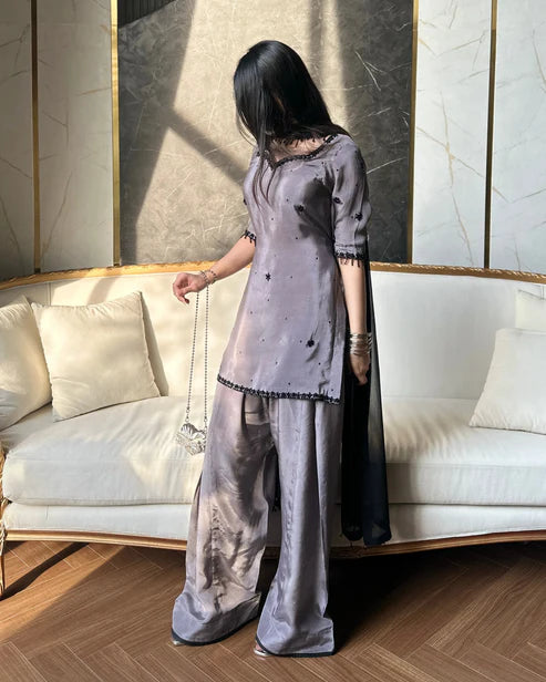 Husn Grey Sheesha Silk with Black